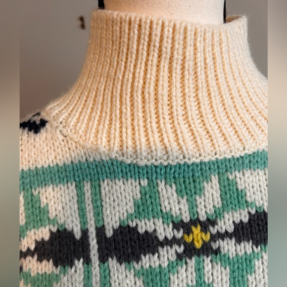NWT AE Oversized Fairisle Mock Neck Women's Sweater Size Medium - Picture 8 of 13